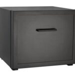 Minibar de gaveta C45SA com refrigeração compacta e funcionamento silencioso, ideal para suítes de luxo e escritórios executivos.
